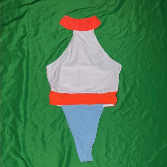 NWOT Icon Swim Colorful One Piece Swimsuit size Medium - Picture 1 of 5
